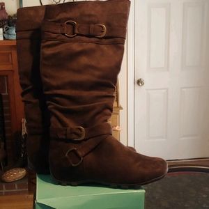 Maurice Brown Suede Boots